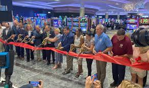 Walker's Bluff Casino, Commences Operations